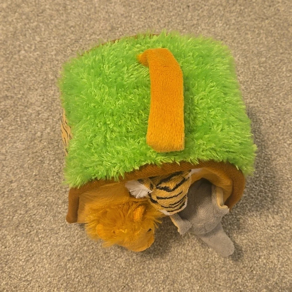 Unipak Safari Animal Plush Backpack With 4 Animal Finger Puppets - Picture 5 of 8